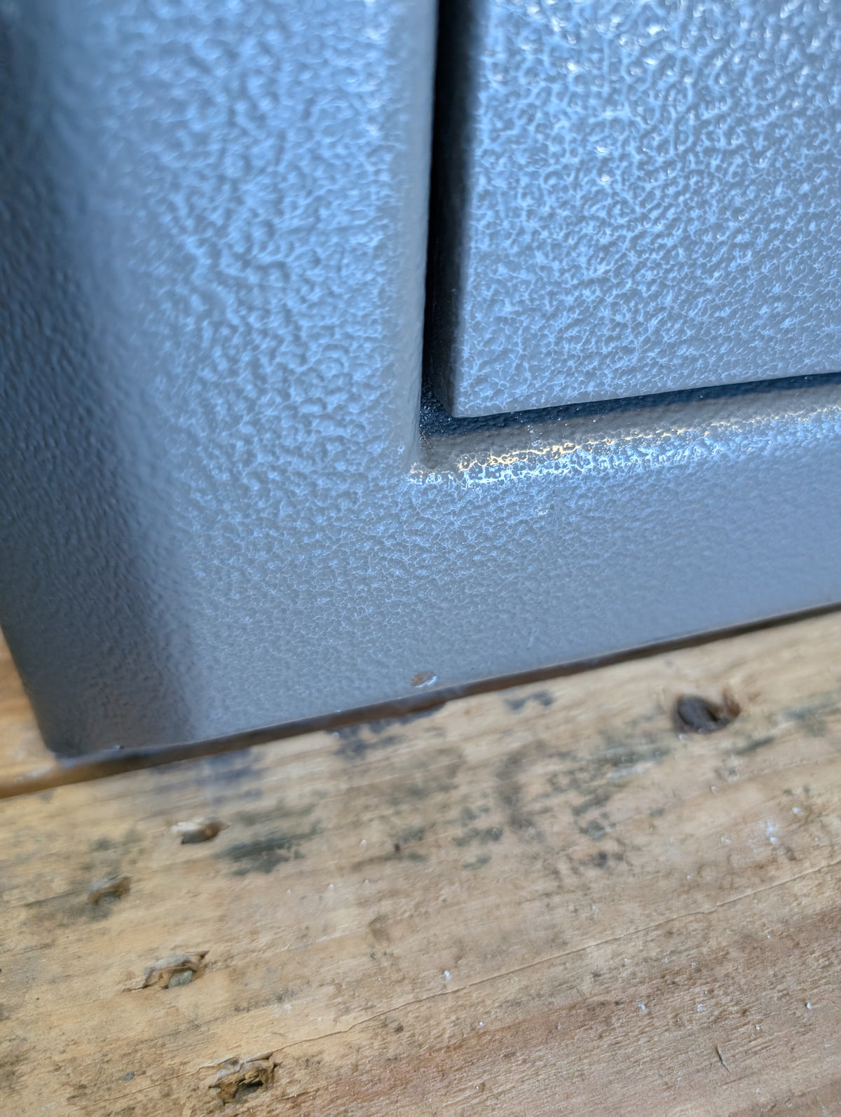 Blemished Hayman RK-5922 paint chip on front bottom edge